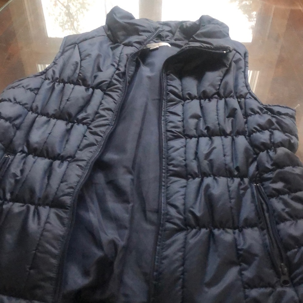 Vest - Picture 1 of 3